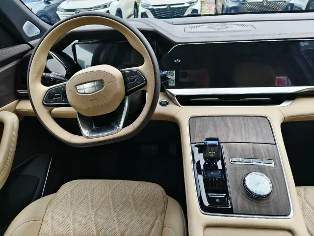 Geely Xingyue L — Фото автомобиля 4