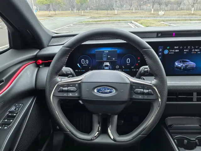 Ford Mondeo — Фото автомобиля 9
