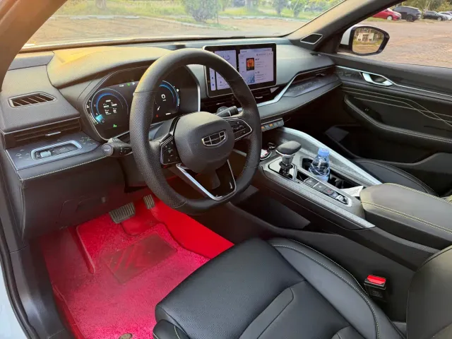 Geely Xingrui — Фото автомобиля 12