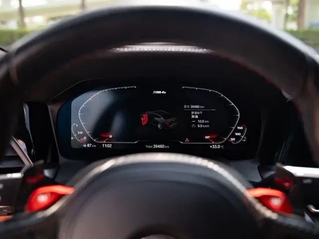 BMW M4 — Фото автомобиля 15