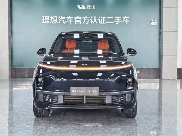 Li Auto L9 — Фото автомобиля 2