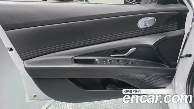 Hyundai Avante CN7 — Фото автомобиля 13