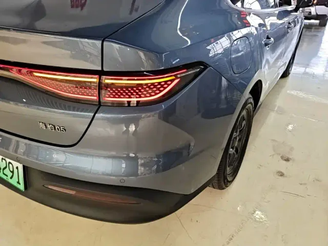 BYD Seal 05 DM-i — Фото автомобиля 7