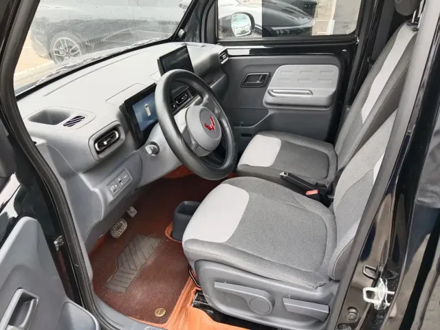 Wuling Motors Wuling Zhiguang NEV 2025 Model 305km Base Version — Фото автомобиля 8