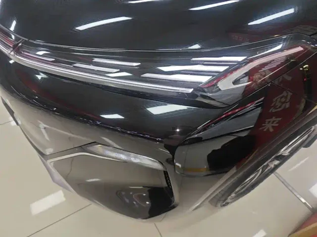 Geely Galaxy Starship 7 EM-i — Фото автомобиля 23