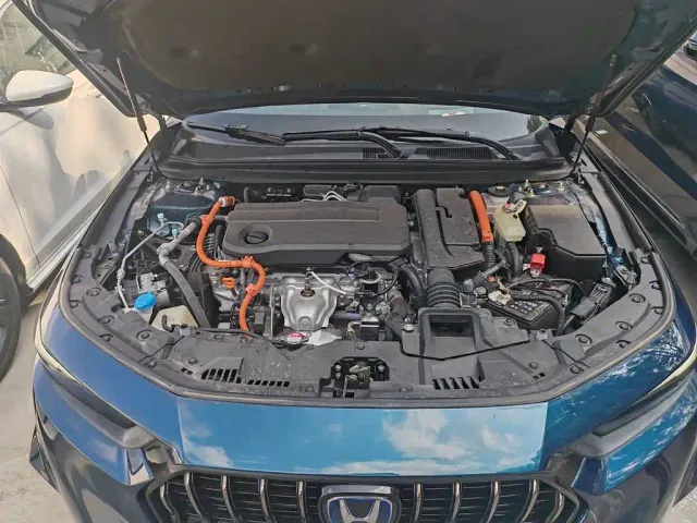 Honda Inspire Hybrid — Фото автомобиля 19