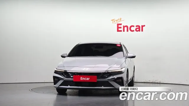 Hyundai Avante CN7 — Фото автомобиля 3