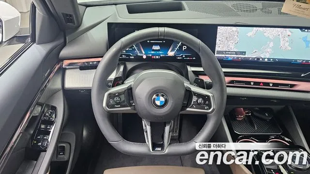 BMW 5-Series — Фото автомобиля 12