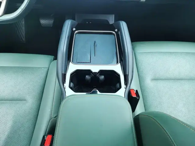 iCAR 03 — Фото автомобиля 16