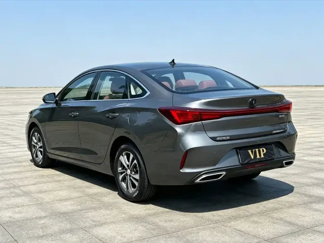 Changan Eado — Фото автомобиля 9