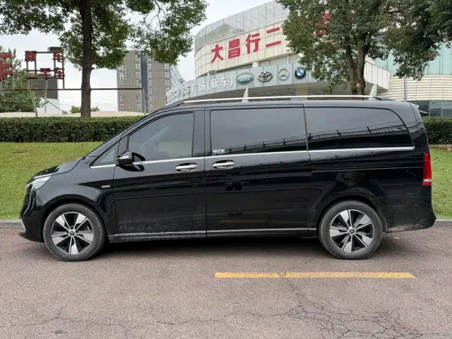Mercedes-Benz V-Class — Фото автомобиля 3