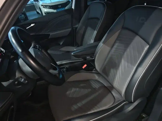 Volkswagen ID.3 — Фото автомобиля 14
