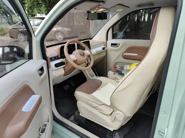 Wuling Hongguang Mini EV — Фото автомобиля 12