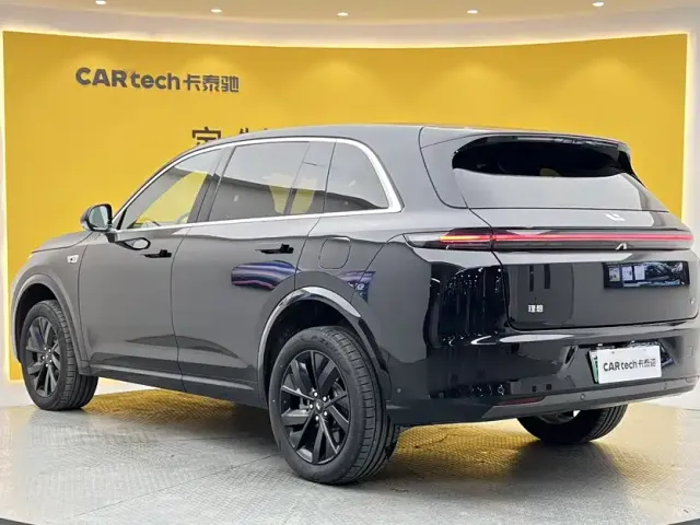 Li Auto L7 — Фото автомобиля 4