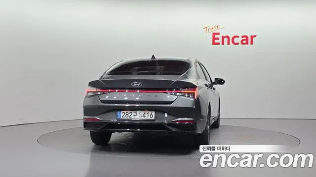 Hyundai AVANTE Avante (CN7) — Фото автомобиля 4