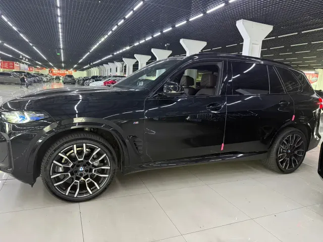 BMW X5 — Фото автомобиля 3