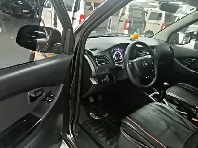 Changan Ono S — Фото автомобиля 15