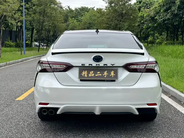 Toyota Camry — Фото автомобиля 11