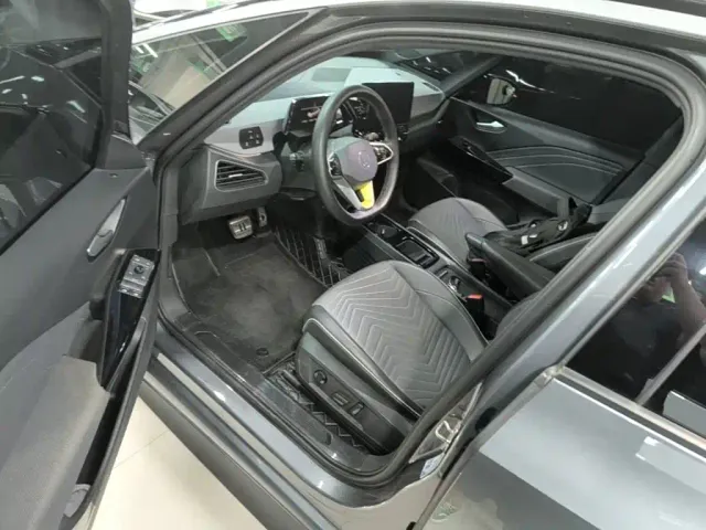 Volkswagen Volkswagen ID.3 2023 Upgraded Pure Intelligence Edition — Фото автомобиля 15