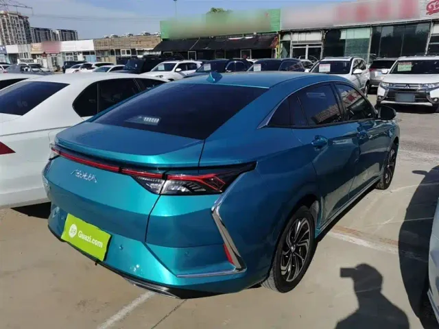 Dongfeng Yixuan — Фото автомобиля 6