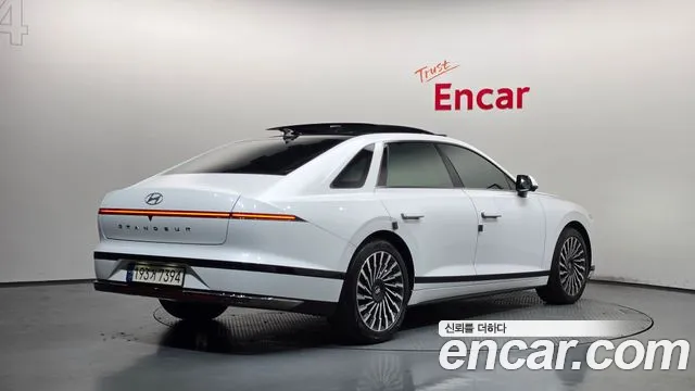 Hyundai Grandeur GN7 — Фото автомобиля 2