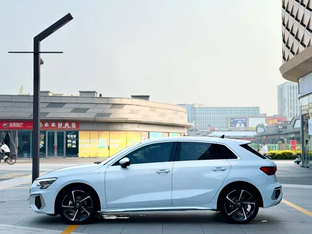 Audi A3 — Фото автомобиля 3
