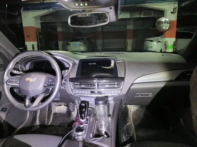 Cadillac CT5 — Фото автомобиля 11