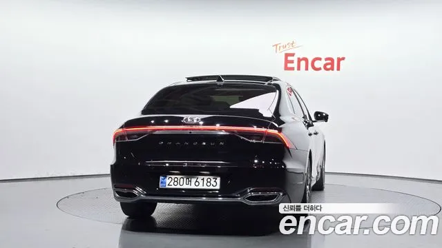 Hyundai Grandeur Grandeur (New) — Фото автомобиля 4