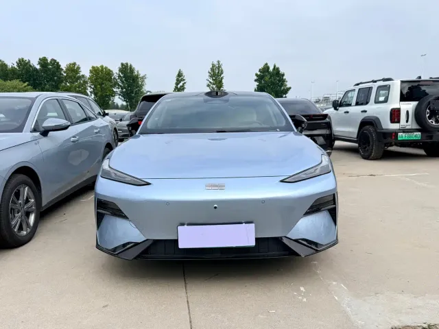 Geely Galaxy E8 — Фото автомобиля 2