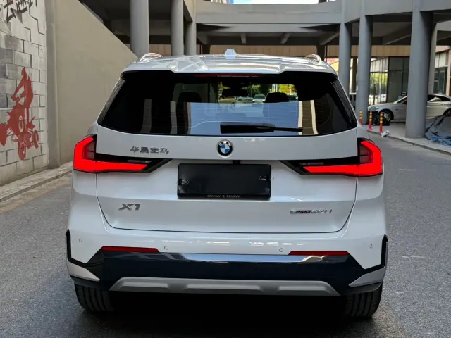 BMW X1 — Фото автомобиля 5