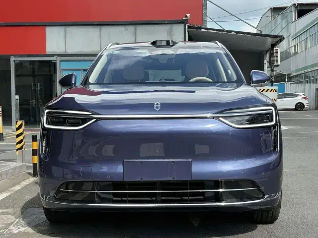 Aito M7 — Фото автомобиля 2