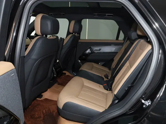 Land Rover Range Rover Sport — Фото автомобиля 15