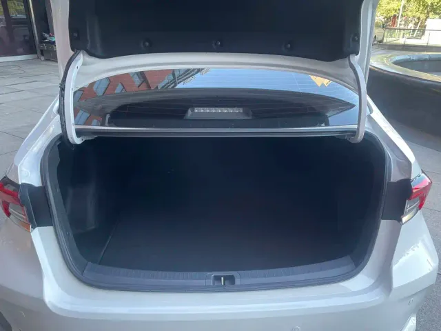 Toyota Corolla — Фото автомобиля 6