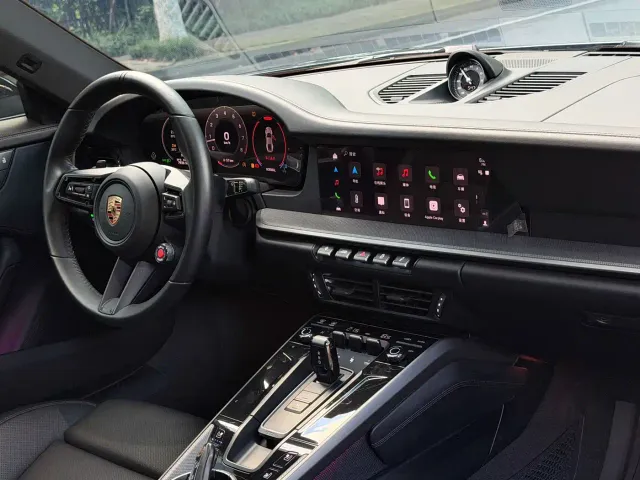Porsche 911 — Фото автомобиля 12