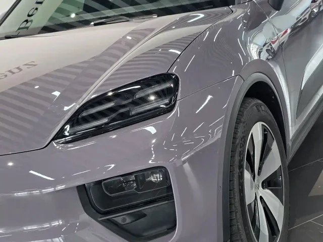 Porsche Macan EV — Фото автомобиля 11