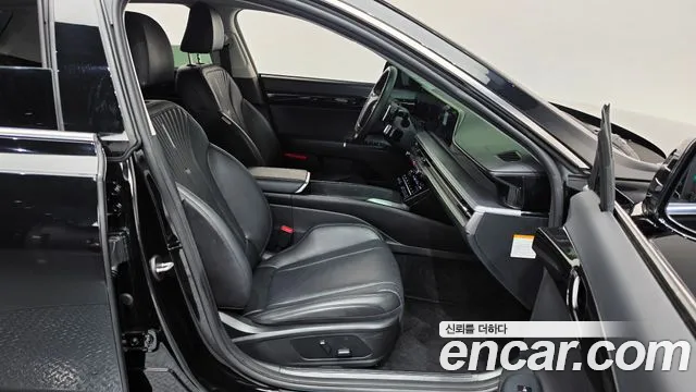 Hyundai Grandeur GN7 — Фото автомобиля 16