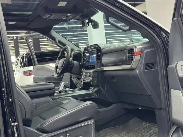 Ford F-150 Raptor — Фото автомобиля 10