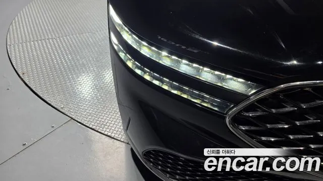 Genesis G90 Бензин 3.5 турбо AWD — Фото автомобиля 20