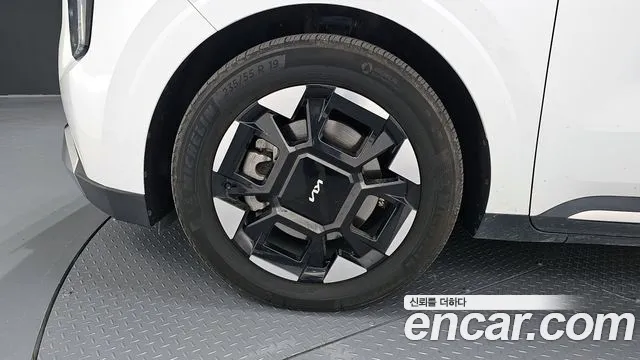 Kia Canival Новый Carnival 4 поколение Бензин 7 мест Noblesse — Фото автомобиля 5