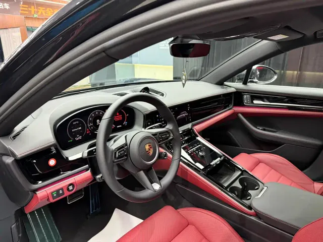 Porsche Panamera — Фото автомобиля 17