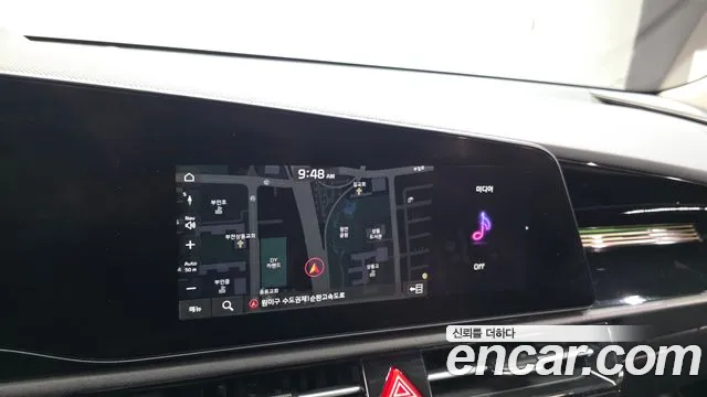Kia Niro — Фото автомобиля 15