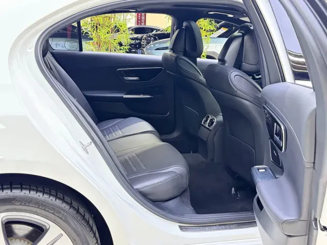 Mercedes-Benz C-Class — Фото автомобиля 16