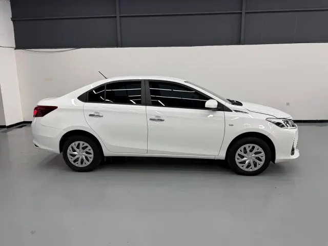 Toyota Vios — Фото автомобиля 7