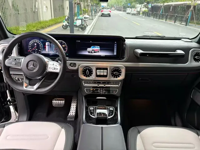 Mercedes-Benz G-Class — Фото автомобиля 16