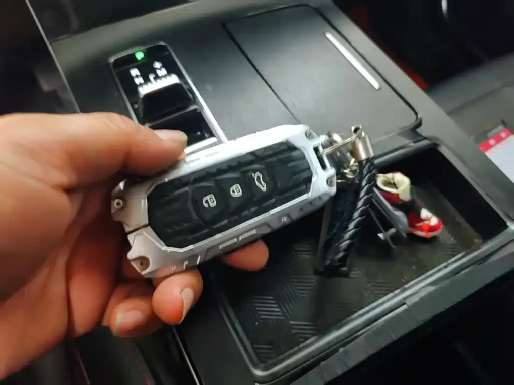Exeed Exeed Windchaser 2022 Riding the Wind and Waves Edition 1.5T CVT Wind Starter — Фото автомобиля 8