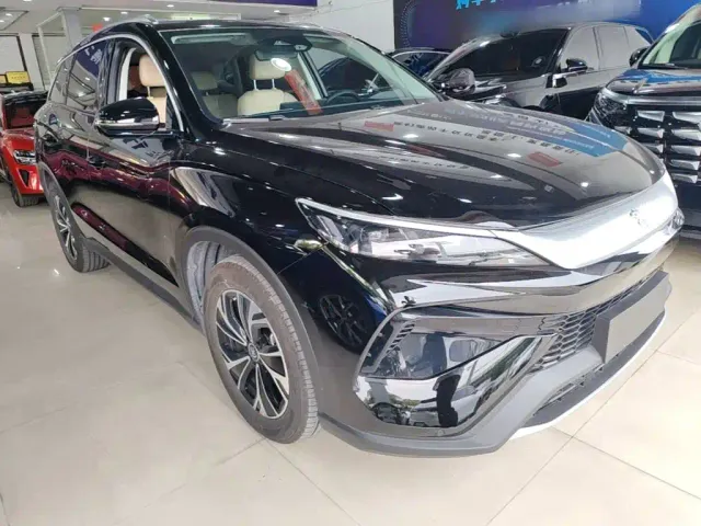 BYD Song Pro — Фото автомобиля 3