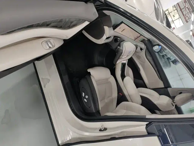 IM Motors LS6 — Фото автомобиля 15