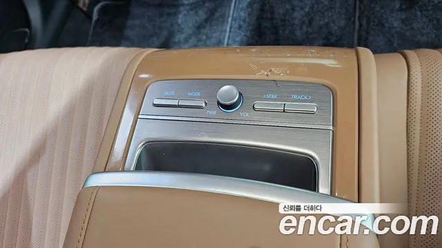 Hyundai Grandeur — Фото автомобиля 29