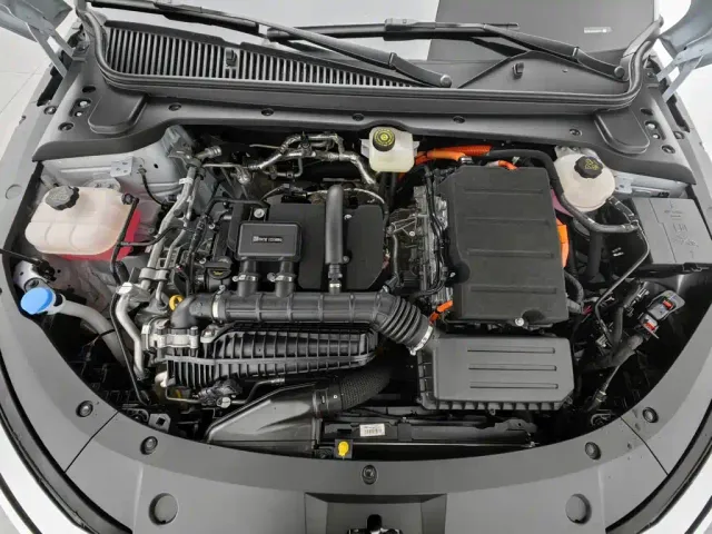 BYD Qin L — Фото автомобиля 6
