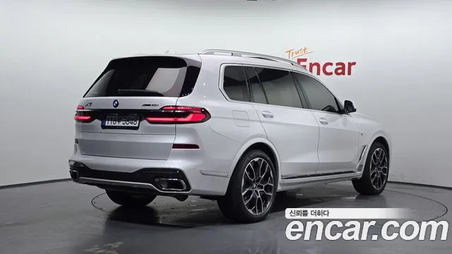 BMW X7 — Фото автомобиля 2